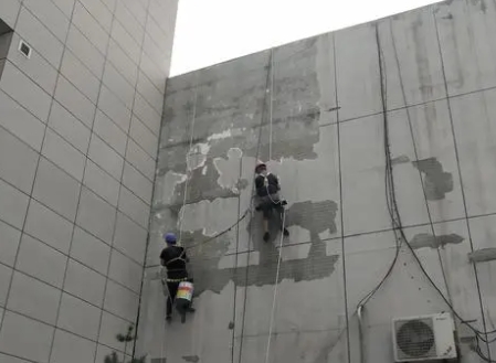 丽江市楼顶漏水维修公司分享下丽江市外墙防水的注意事项